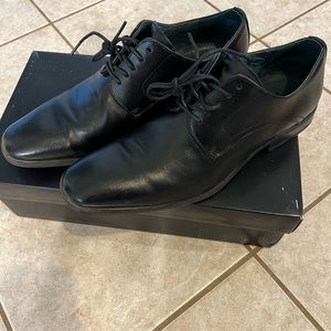 Giorgio Brutini black dress shoes